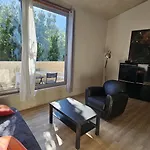 Studio 2D
